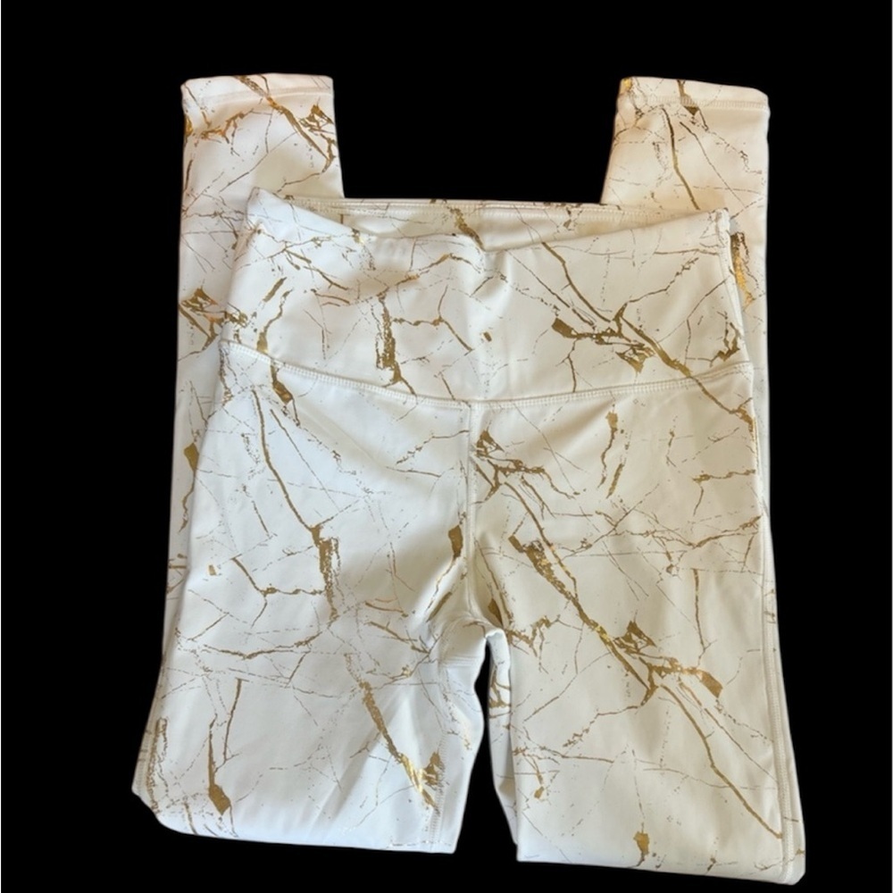 Mono B high waisted leggings, size medium cream, with gold Lemay design NWOT